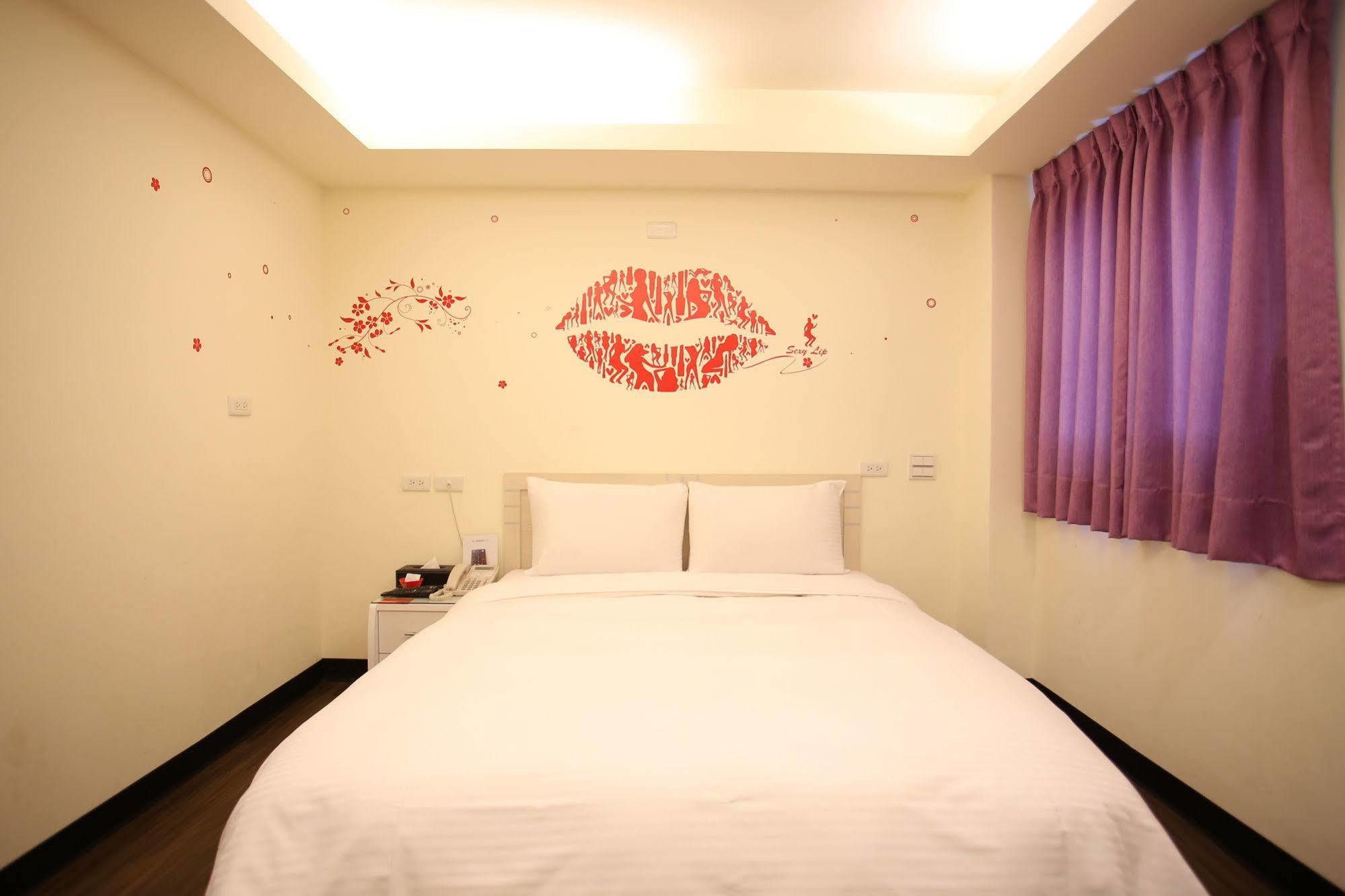Love House Inn Taipei Exterior photo